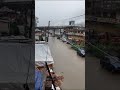High way per fish ko pakdte hue log... amazing#Kullu # Manali# Beas River flood #
