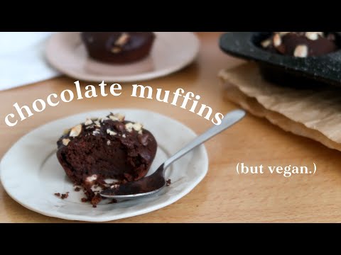making vegan chocolate muffins with tofu: high protein and delicious!