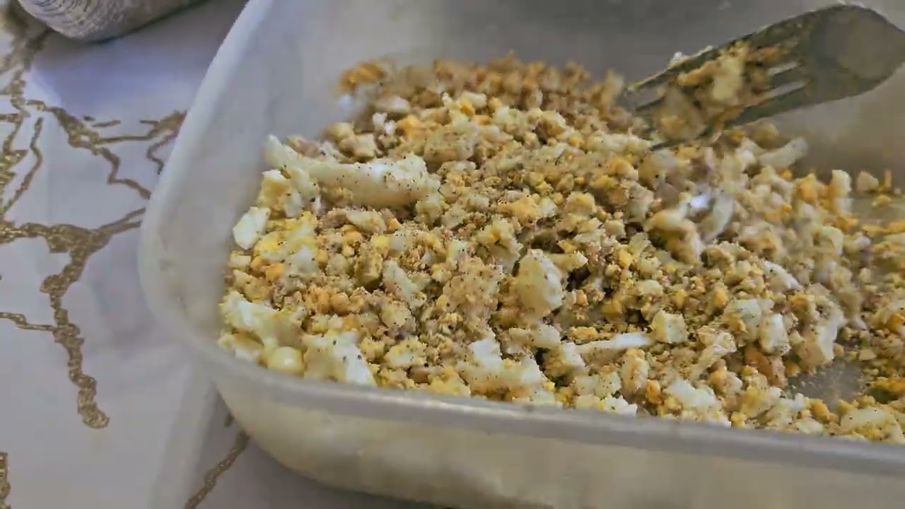 Канарейки- делаем яичный корм сами. 