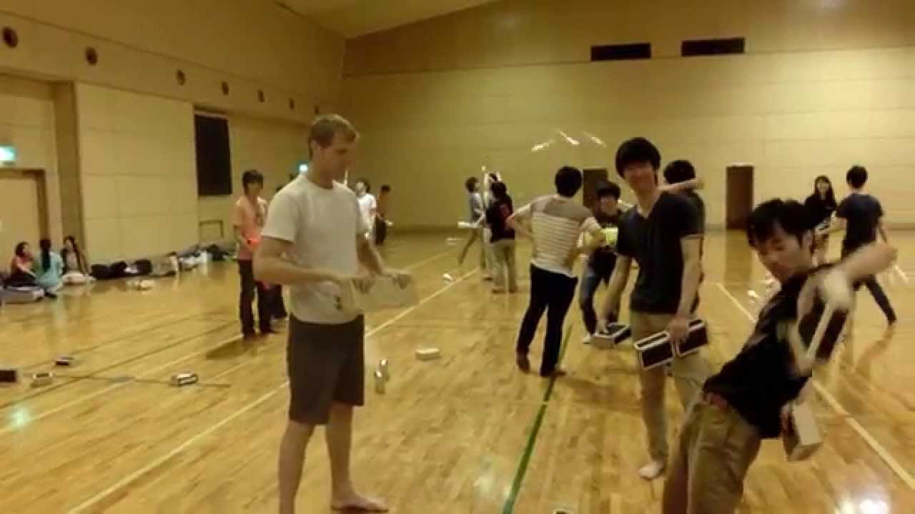 Kansai Cigarbox Juggling Meeting with EricBates YouTube