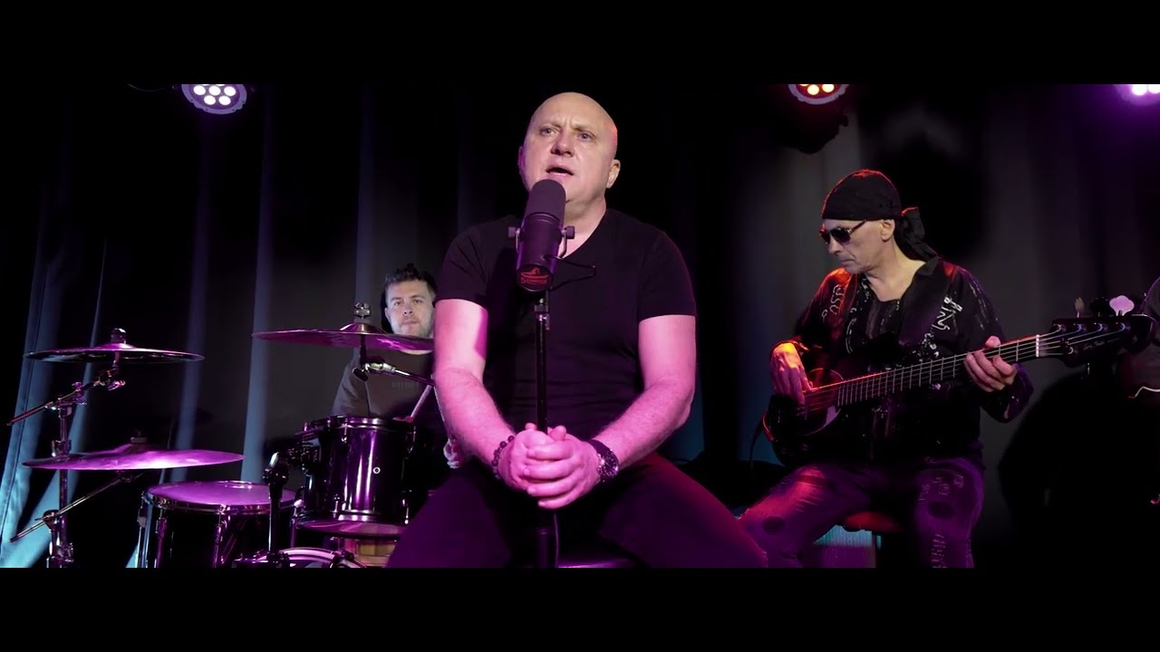 U2 One cover by 5 Amigos