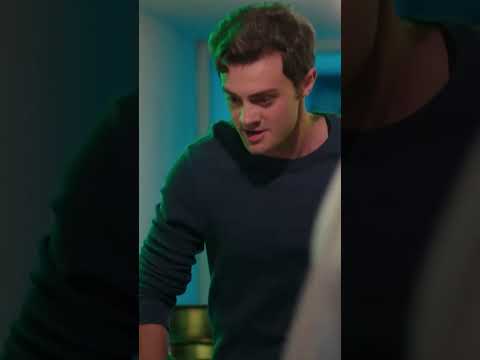 عمر بيكسر لصاحب المطعم كل الصحون بعد مارفض يدفعلو مسلسل إخواتي Shorts