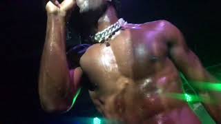 N***a Sh*t (Swoosh) - SAINt JHN (Live) FRONT ROW Resimi