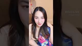 Ellie Biive Periscope