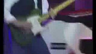 Video thumbnail of "Status Quo Roll Over Beethoven Live"