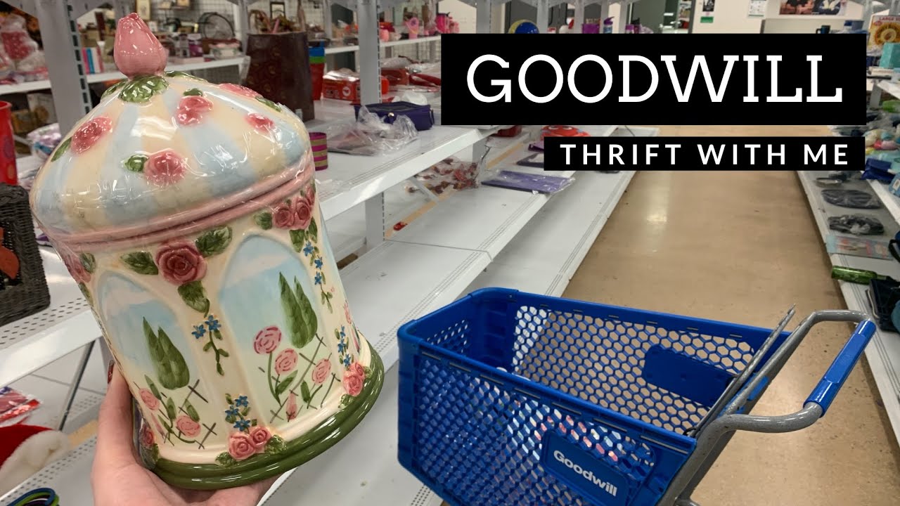GOODWILL Was Sparse, But I Got LUCKY | Thrift with Me | Reselling - YouTube
