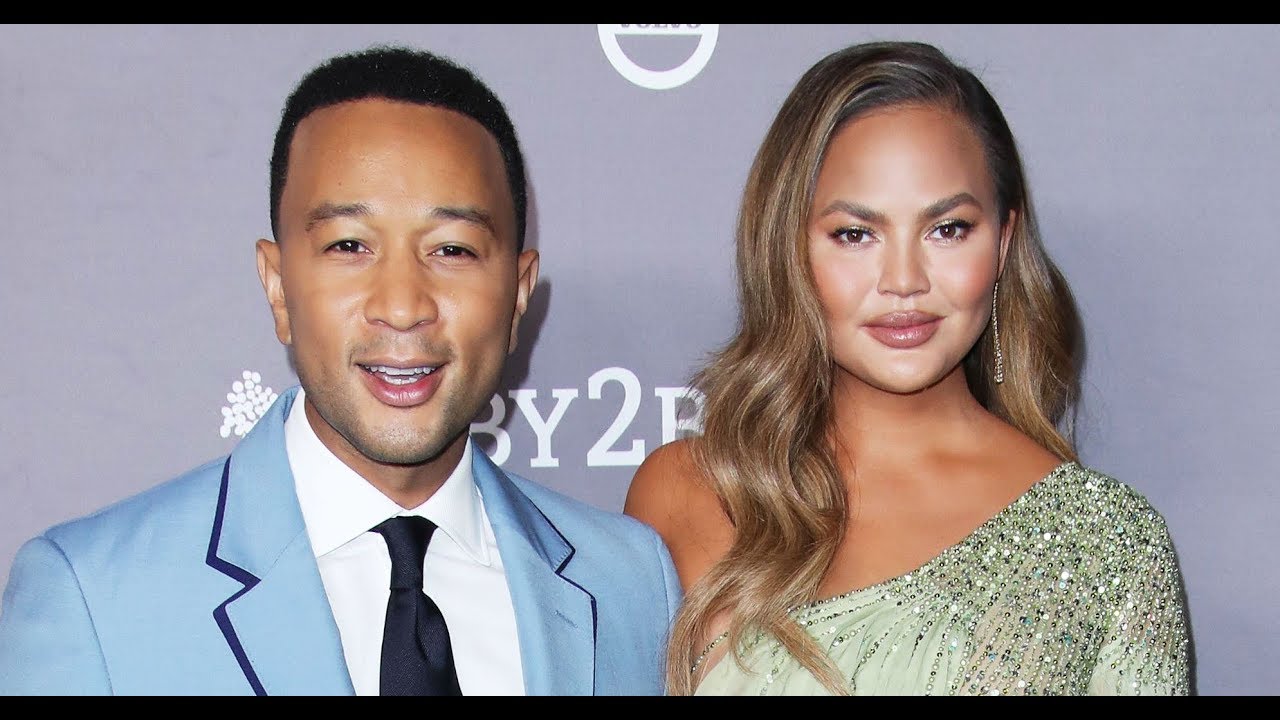 Chrissy Teigen Wears Hilarious Leggings with John Legend’s Face on Them