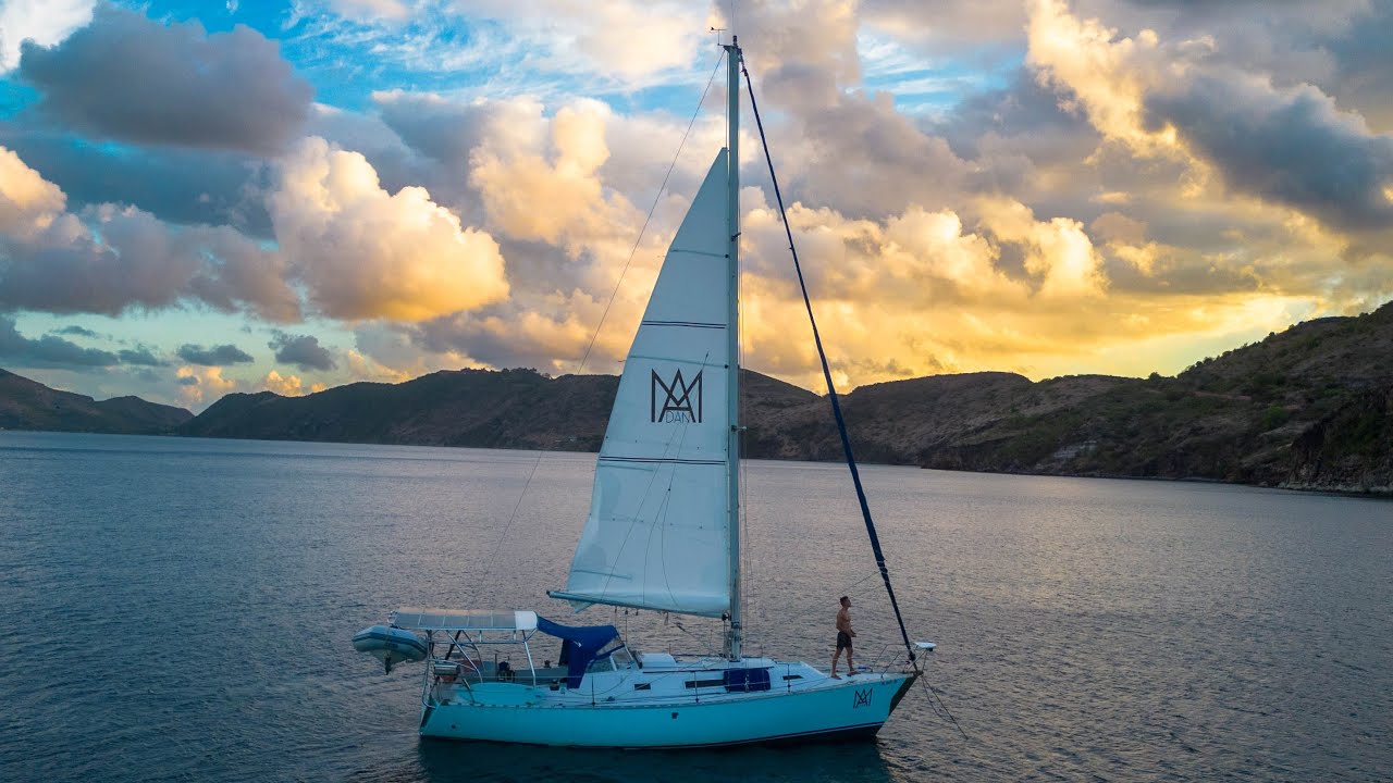 Is Solo Sailing Lonely???   (And How I deal with it….)