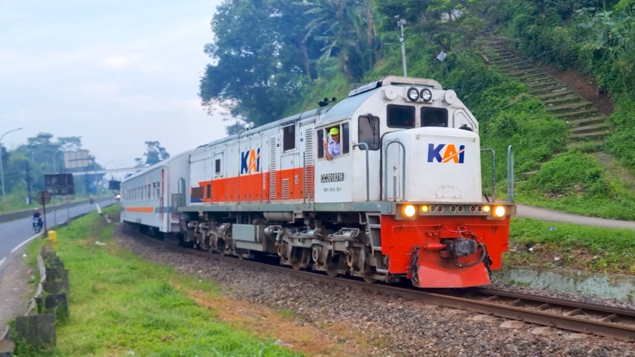 NOSTALGIA JALUR NONAKTIF PADALARANG - CIPATAT YANG AKAN DI REAKTIVASI GUBERNUR JAWA BARAT