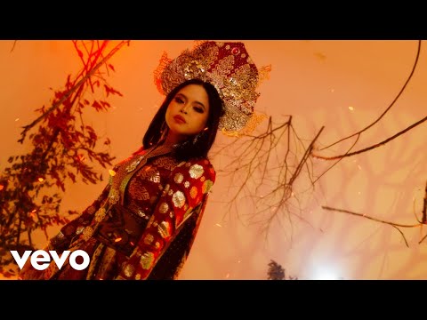 Zizi Safira - Merana (Official Music Video)