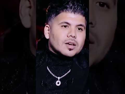 شوف المطرب عمر كمال يتكلم عن رائ والدته المنتقبه فى احترافه الغناء