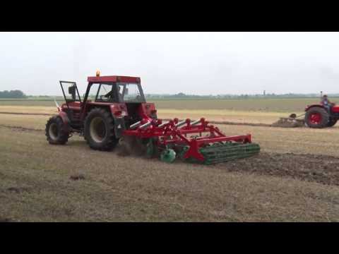 Wideo: Technika Rolnicza W Chłodne I Deszczowe Lato