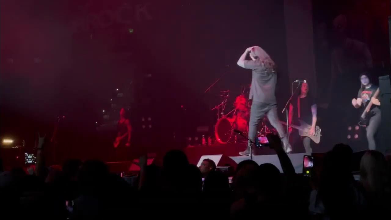 FALLING IN REVERSE POPULAR MONSTER Closes 98 ROCKFEST Set at Amalie