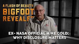 A Flash of Beauty: Mike Gold
