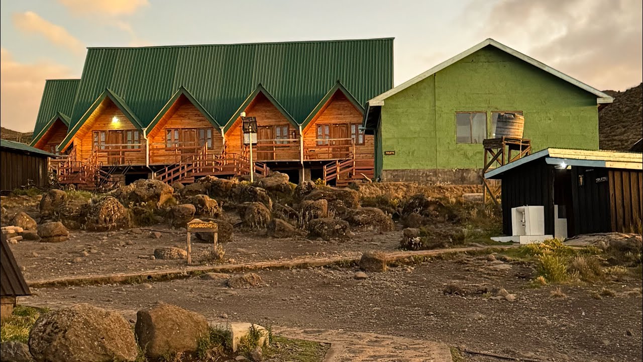 Horombo Huts (3720m.asl) | Kilimanjaro | Tanzania 