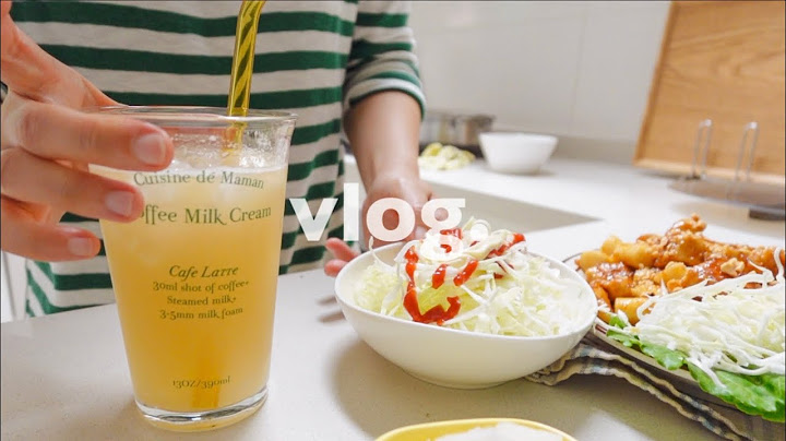 ENG/Daily life featuring healthy chicken breast recipes and a tour of a Hongdae prop shop.