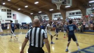 Bryan Antoine two-handed dunk after a Scottie Lewis block
