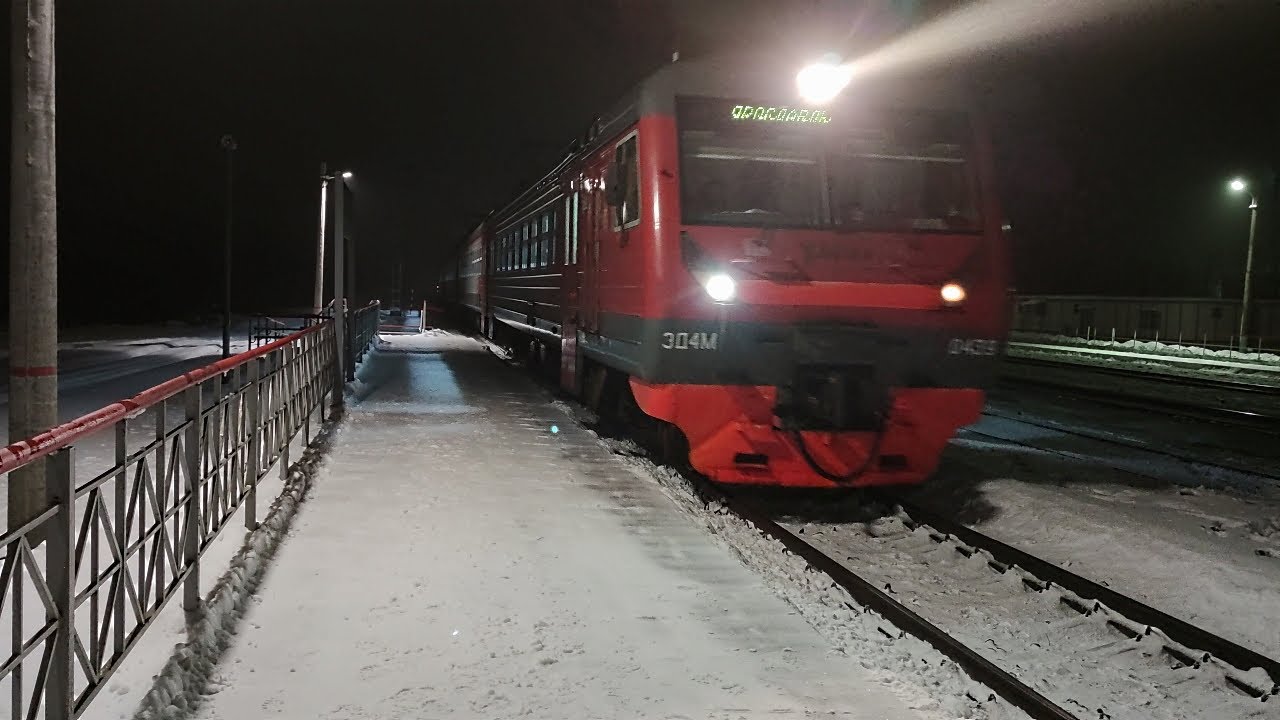 Электрички ярославский вокзал александров на сегодня. Эд4м поезд Победы Ярославль. Электричка Александров Ярославль. Эд4м из Александрова. Поезд Ярославль Александров.