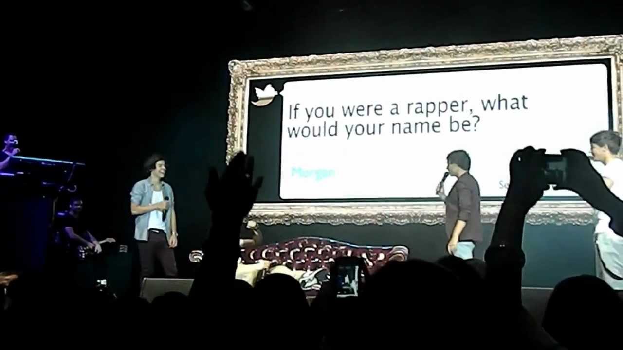 One Direction running away from a bug in Houston