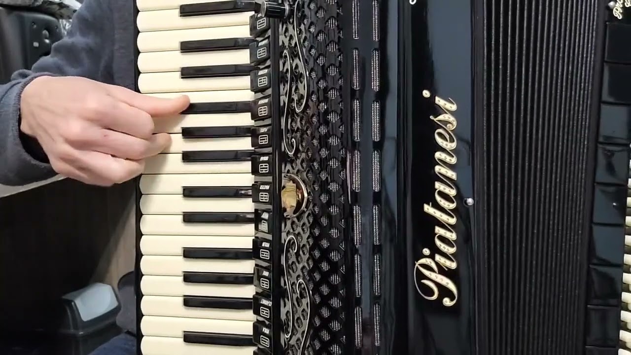 Fama de Bagunceiro - Porca Véia - vídeo aula de acordeon 