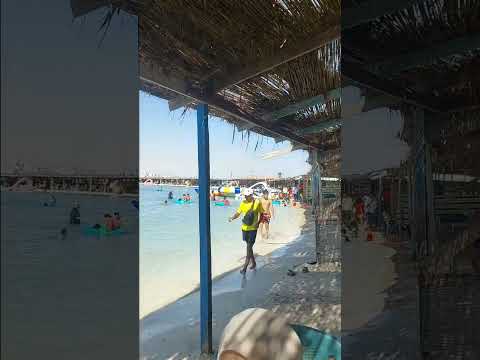 شاطئ روميل في مرسي مطروح