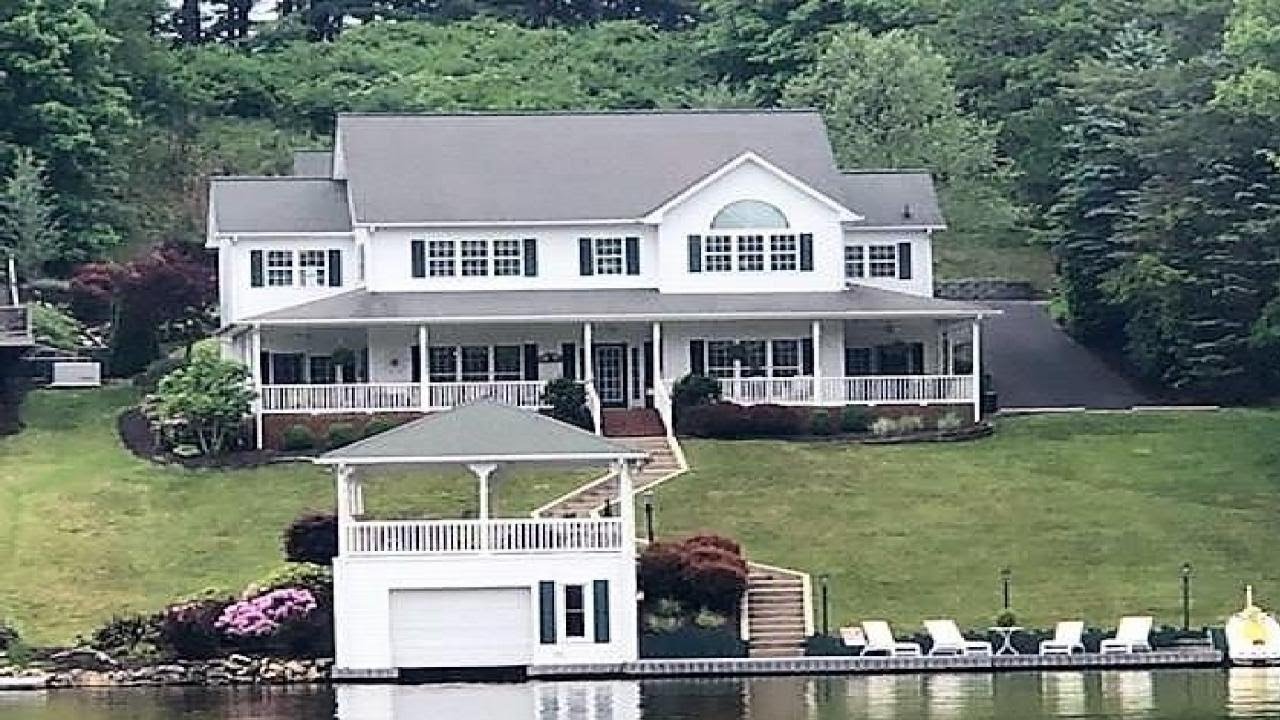 77 FLAT TOP LAKE, GHENT, WV Presented by Betty Moore. YouTube