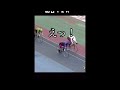 脇本を差してビックリしている古性【奈良競輪】