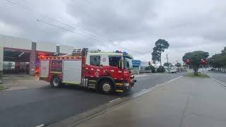 TRIPLE TURNOUT: FRV P87A P87B (car 462) R87 respond to car accident with person trapped in Dandenong
