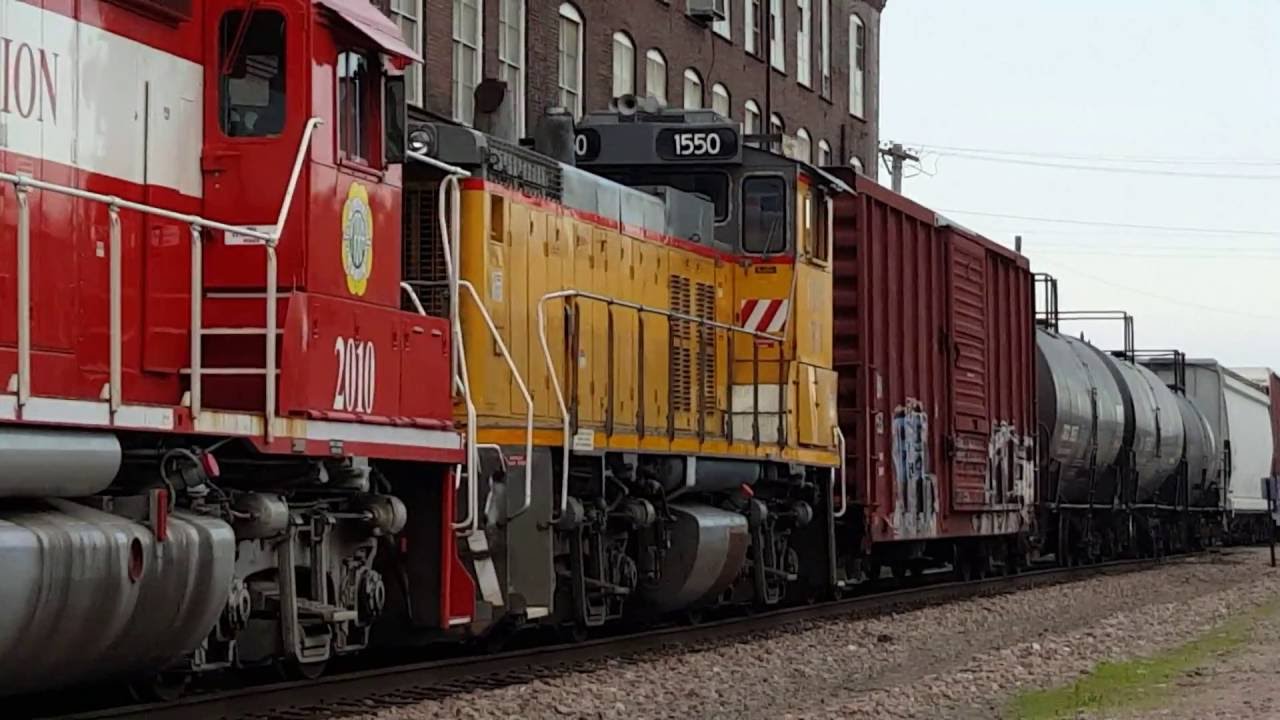 Terminal Railroad Central Belt Job northbound in St. Louis, MO - YouTube