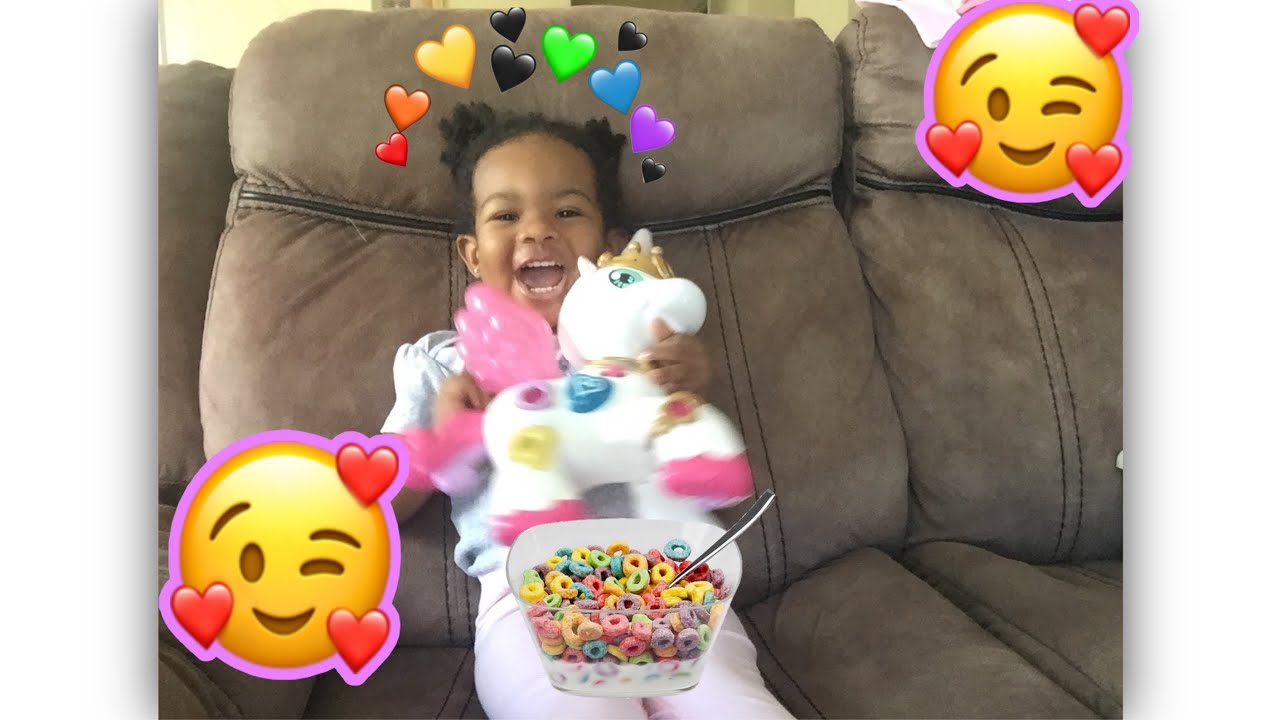 JLove Plays with and reviews Vtech Star Shine The Bright Lights Unicorn