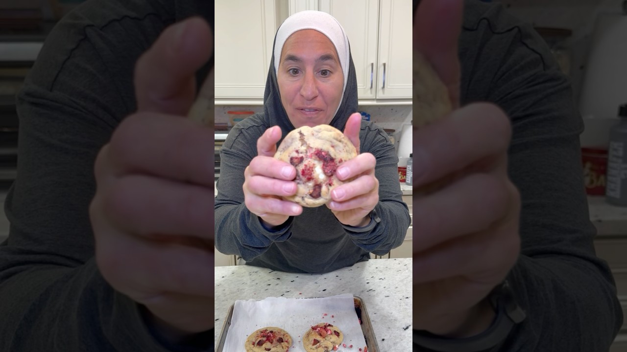 Strawberry cheesecake cookie recipe 