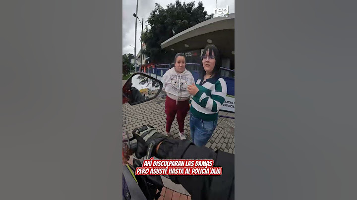 Bogotá in action: residents and motorcyclists react to unexpected incident