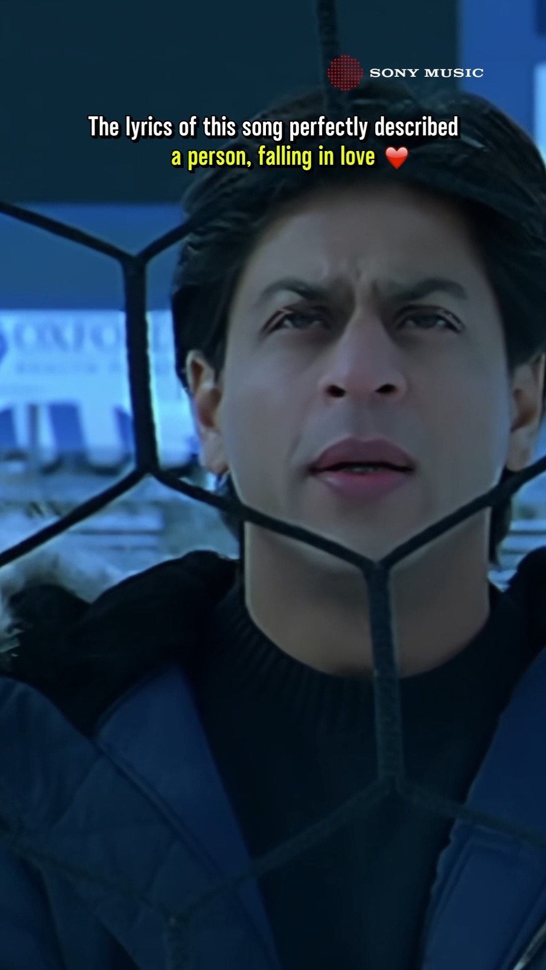 When goodbye feels like a lifetime. ? #kabhialvidanaakehna #shahrukh_khan #ranimukherjee