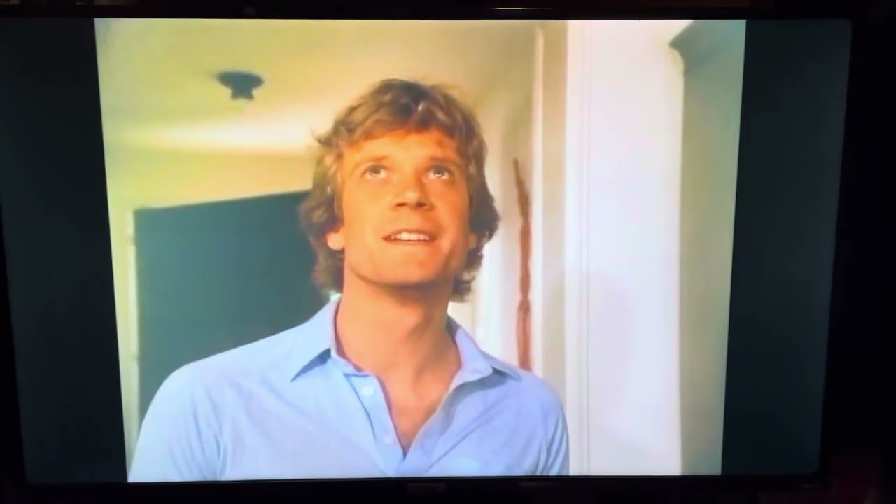 Falcon Crest: Cole finds Carlo’s body.