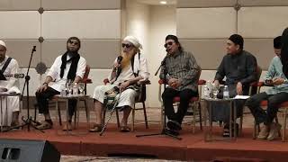 Dr Sam rasputin bersama sahabat jeng...jeng...jeng  saya anak malaysia