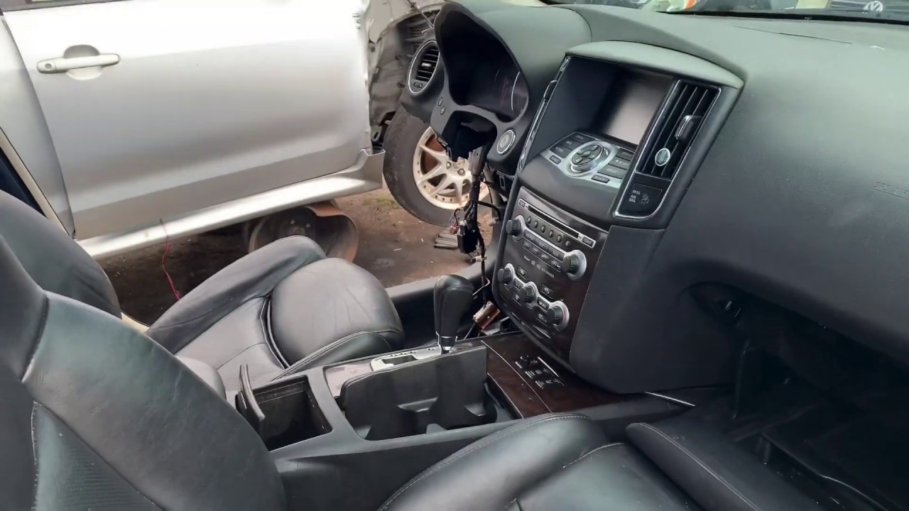 Clean maxima SV at junkyard