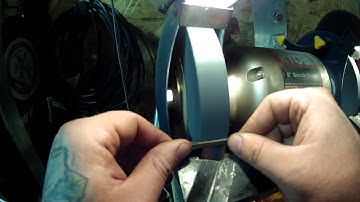 Grinding a high speed steel boring bar