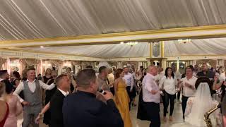 Video thumbnail of "Live Razvan de la Pitesti - hotule tu mi ai furat inima ( nunta Galati 2019 )"