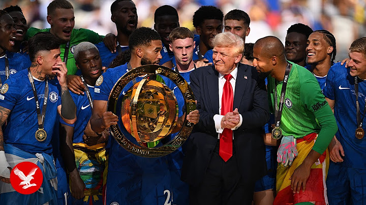 Trump gatecrashes Chelsea's Club World Cup trophy lift