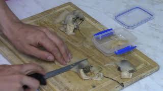 How to Prep Clams for Surf Fishing