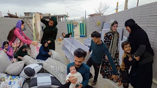 Download Lagu Nomadic life: Meeting a kind nomadic family🥰: Beautiful customs of nomads❣️ MP3