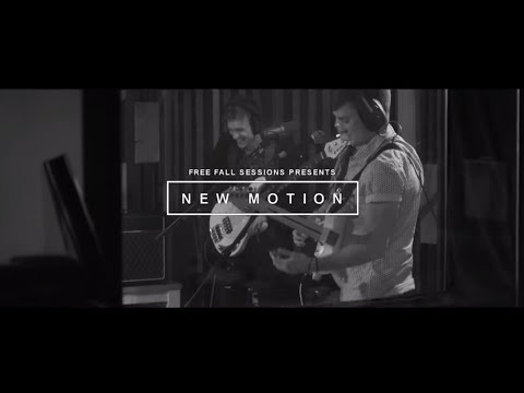 New Motion Kiss Live Session