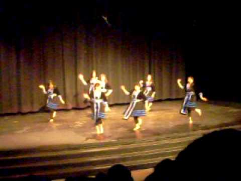 Silver Kiss Hmong Dance @ Monroe HS Talent Show