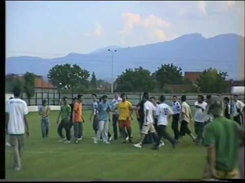 Macedonian football - fight ( tepacka )