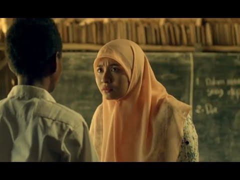 film-bioskop-indonesia-terbaru-2017---aisyah-biarkan-kami-bersaudara-hd