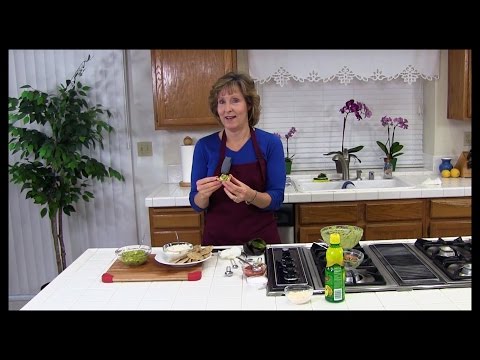 How to Make Guacamole! An Easy, Healthy, Quick Recipe!