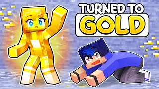 Aphmau TURNED TO GOLD in Minecraft!