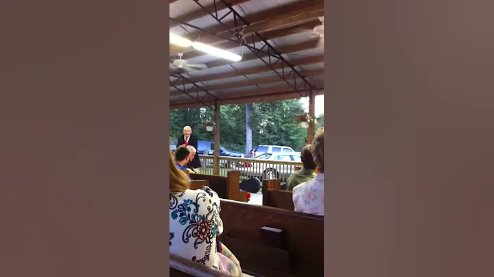 Bro. Willard Thomas Preaching