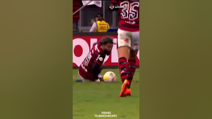Após ser agredido por jogador do Juventude e ver ele saindo de campo, Gabigol mandou beijos para ele