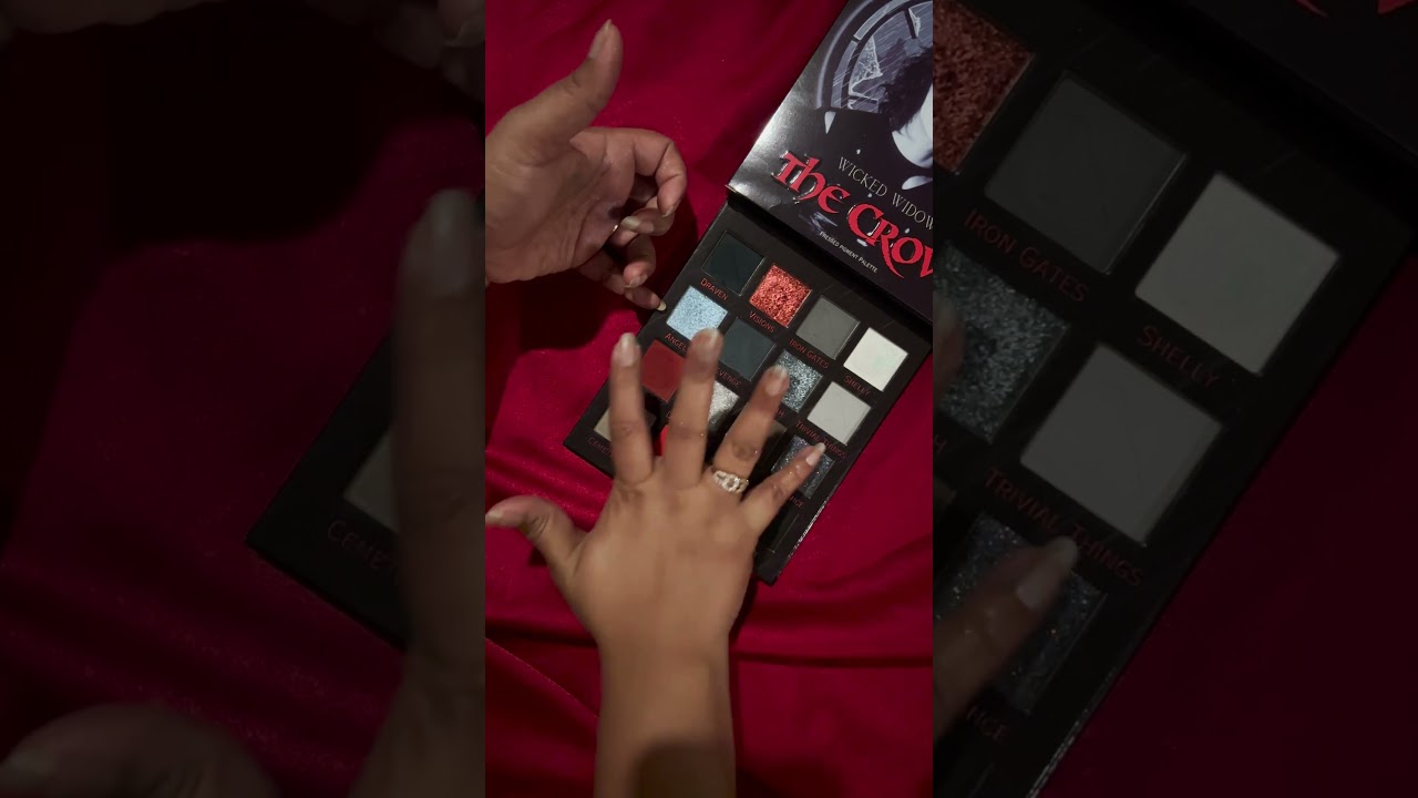 WICKED WIDOW BEAUTY THE CROW PALETTE LIVE SWATCHES | SMITHY SONY